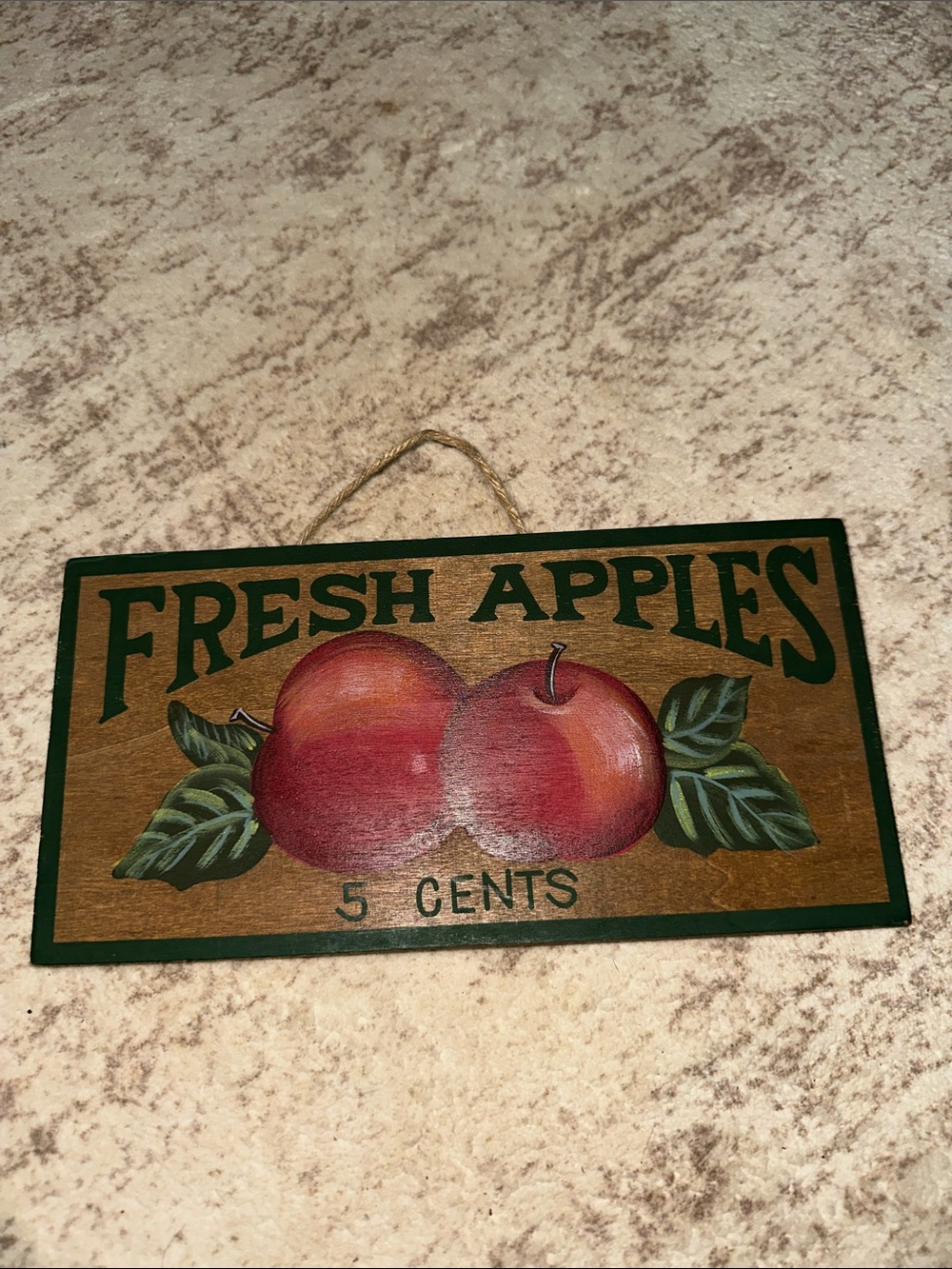 Vintage Fresh Apples Wall Plaque in Red and Green